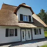 Traeumen Unter Reet By Interhome *
